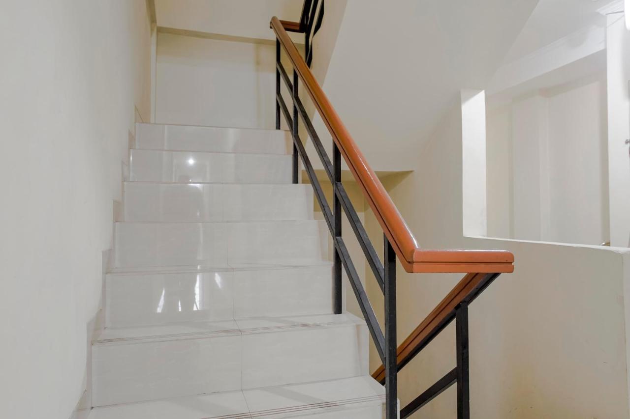 Reddoorz @ Jalan Biak Roxy Jakarta Eksteriør bilde
